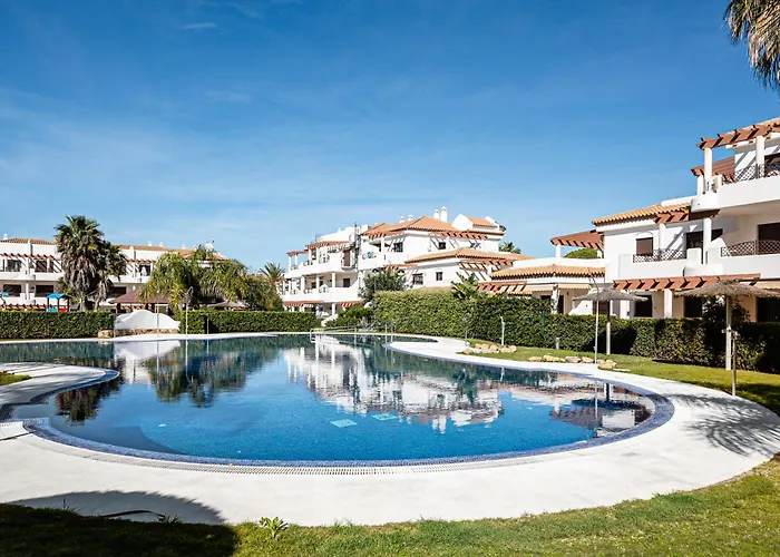 Apartamento Familiar Muy Soleado Cerca De La Playa Y Parking Incluido
