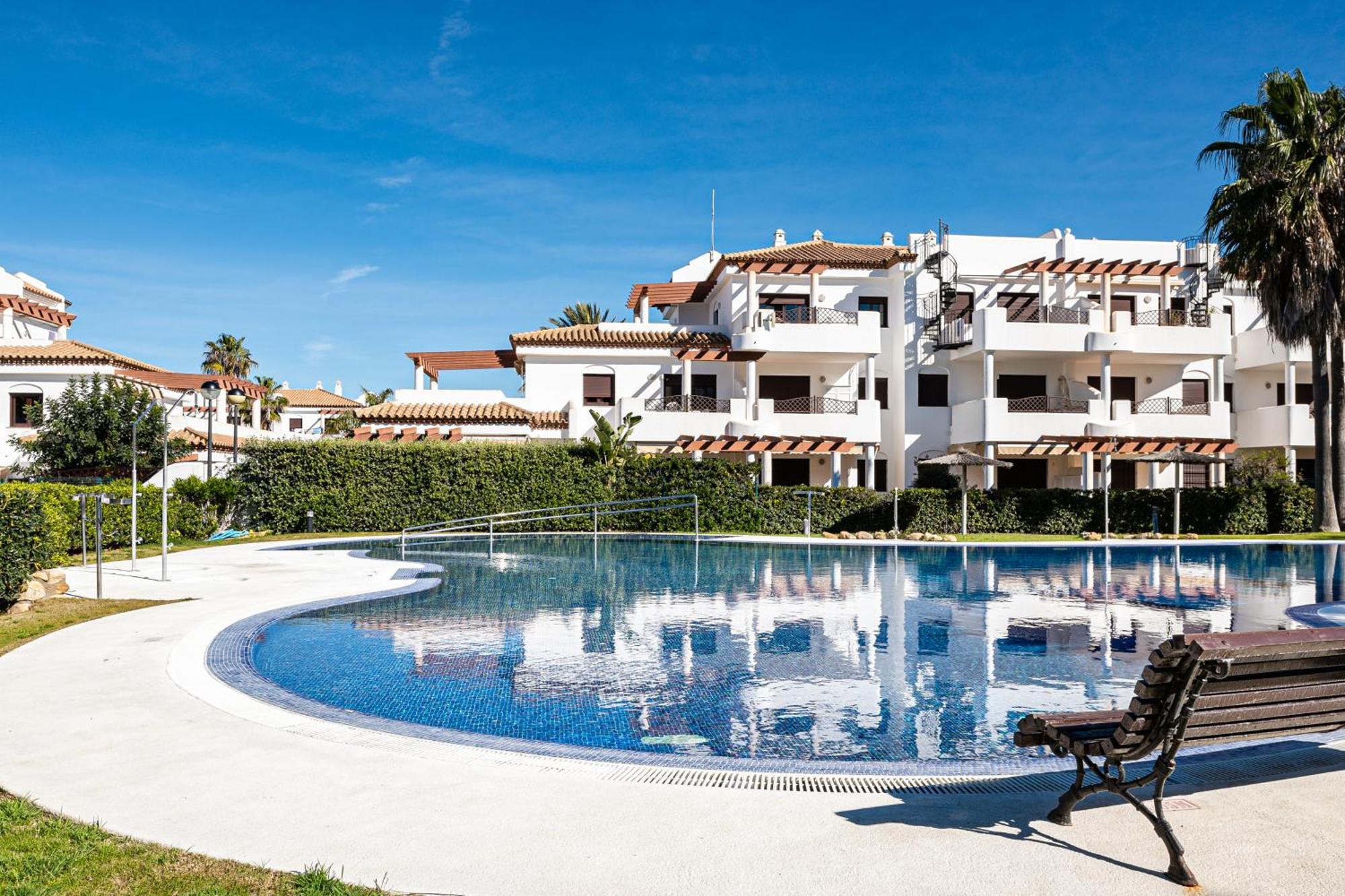 Familiar Muy Soleado Cerca De La Playa Y Parking Incluido Apartment