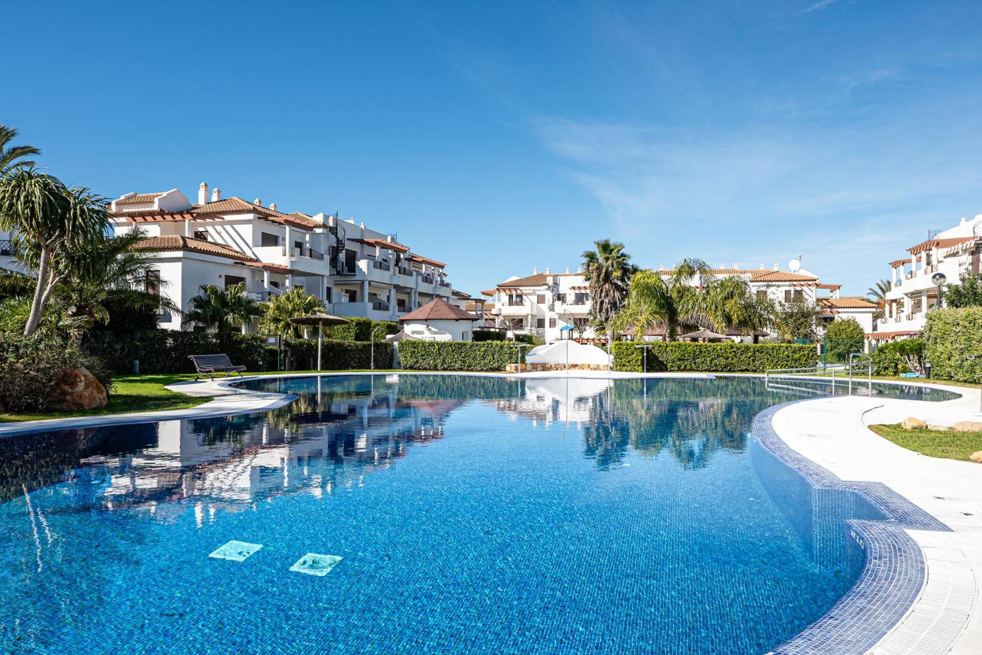 Familiar Muy Soleado Cerca De La Playa Y Parking Incluido Apartament *