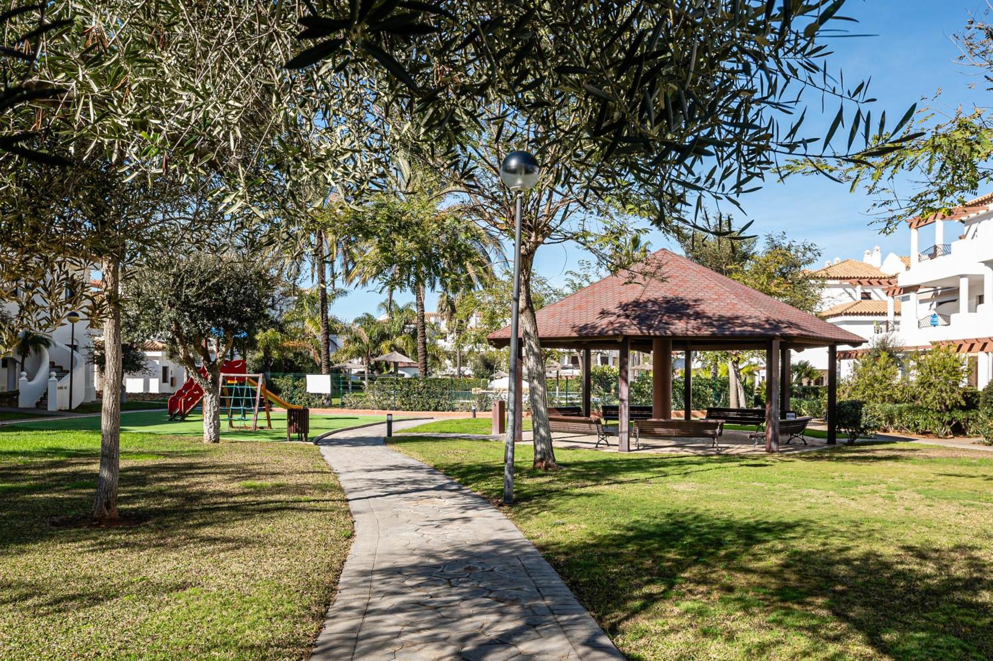 Familiar Muy Soleado Cerca De La Playa Y Parking Incluido Appartement