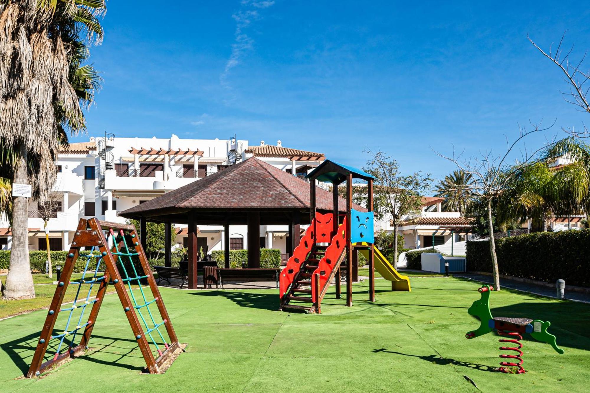 Appartement Familiar Muy Soleado Cerca De La Playa Y Parking Incluido Chiclana de la Frontera